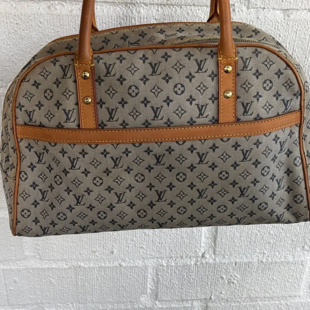 Louis Vuitton Leather Monogram Marie Hand Blue Dome Boston Bag - Picture 2 of 15